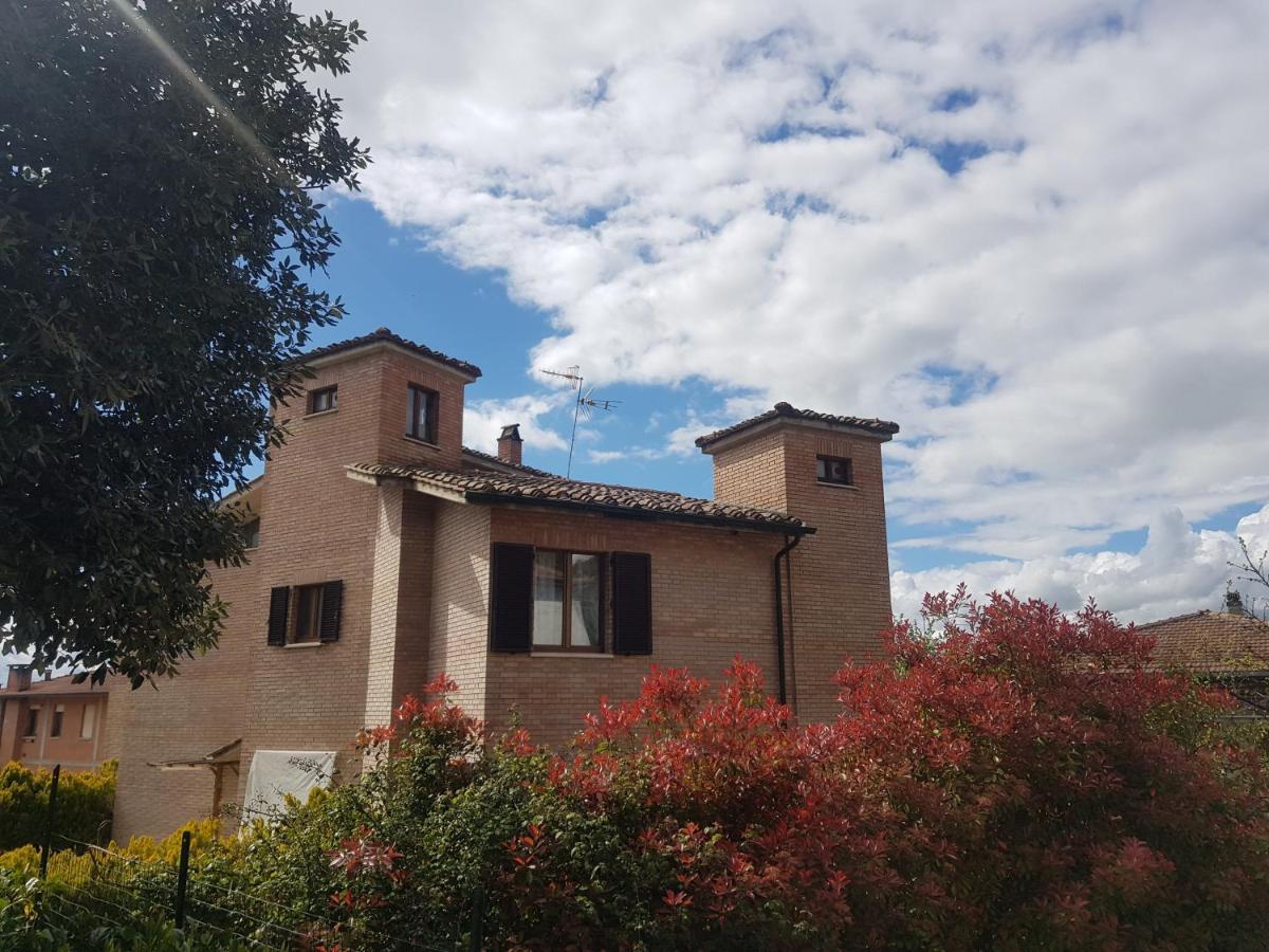 Palazzetto Del Pittore San Quirico dʼOrcia Buitenkant foto